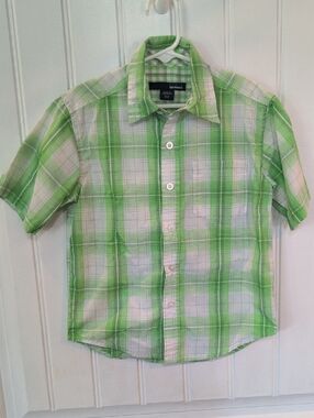 Basic Editions Green Plaid Short-Sleeve Button-Down Shirt